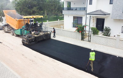 FEN İŞLERİ 2025'TE 30 BİN M² ALANA ASFALT SERDİ